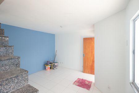 Casa para alugar com 75m², 2 quartos e 1 vaga Casa para alugar com 75m², 2 quartos e 1 vagaSala