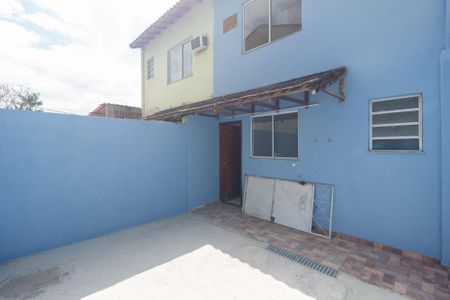 Casa para alugar com 75m², 2 quartos e 1 vaga Casa para alugar com 75m², 2 quartos e 1 vagaVaranda