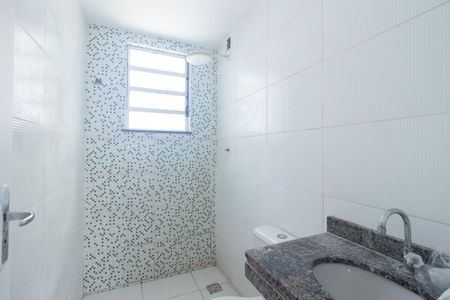 Casa para alugar com 75m², 2 quartos e 1 vaga Casa para alugar com 75m², 2 quartos e 1 vagaBanheiro 2