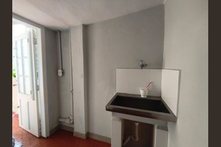 Casa para alugar com 80m², 2 quartos e 1 vagaÁrea de Serviço