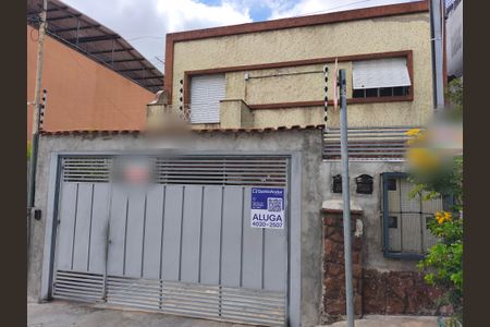 Casa para alugar com 80m², 2 quartos e 1 vagaFachada + Plaquinha