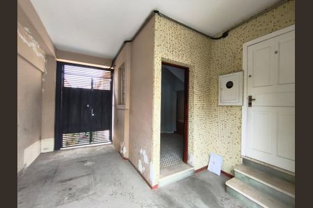 Casa para alugar com 80m², 2 quartos e 1 vagaEntrada