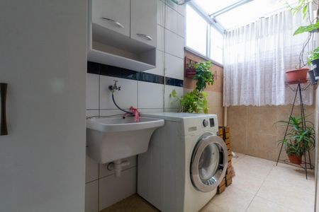 Apartamento à venda com 56m², 2 quartos e 1 vaga Apartamento à venda com 56m², 2 quartos e 1 vagaÁrea de Serviço