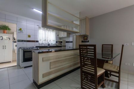 Apartamento à venda com 56m², 2 quartos e 1 vaga Apartamento à venda com 56m², 2 quartos e 1 vagaSala