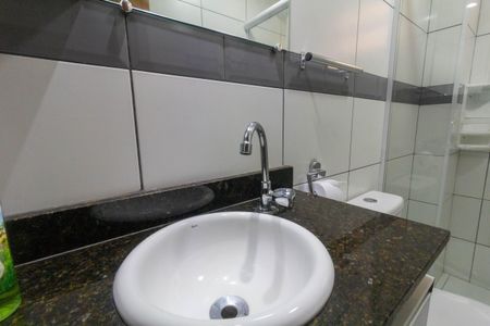 Apartamento à venda com 56m², 2 quartos e 1 vaga Apartamento à venda com 56m², 2 quartos e 1 vagaBanheiro