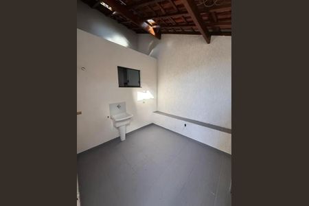 Casa para alugar com 49m², 2 quartos e sem vaga