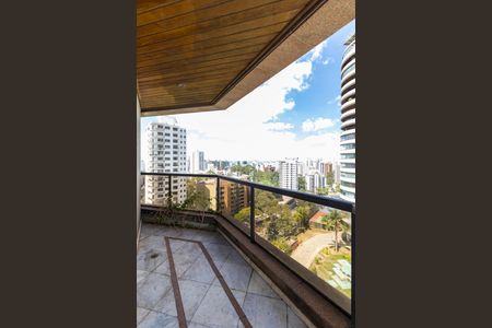 Apartamento para alugar com 676m², 4 quartos e 4 vagas Apartamento para alugar com 676m², 4 quartos e 4 vagasSuíte 4 Vista