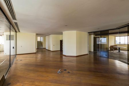 Apartamento para alugar com 676m², 4 quartos e 4 vagas Apartamento para alugar com 676m², 4 quartos e 4 vagasSala
