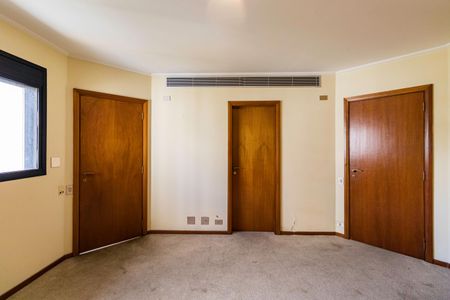 Apartamento para alugar com 676m², 4 quartos e 4 vagas Apartamento para alugar com 676m², 4 quartos e 4 vagasSuíte 2