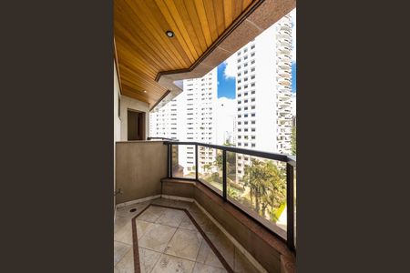 Apartamento para alugar com 676m², 4 quartos e 4 vagas Apartamento para alugar com 676m², 4 quartos e 4 vagasSuíte 1 Vista