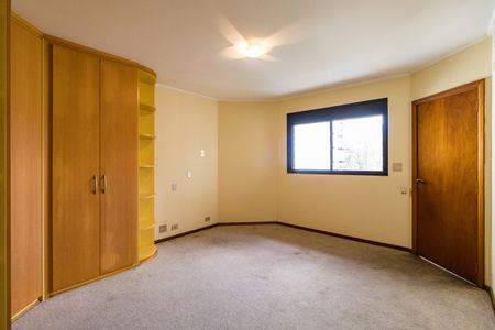 Apartamento para alugar com 676m², 4 quartos e 4 vagas Apartamento para alugar com 676m², 4 quartos e 4 vagasSuíte 2