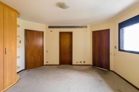 Apartamento para alugar com 676m², 4 quartos e 4 vagas Apartamento para alugar com 676m², 4 quartos e 4 vagasSuíte 1