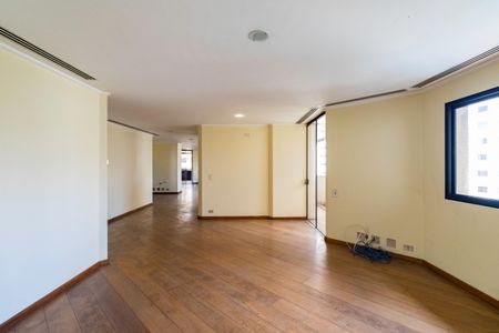 Apartamento para alugar com 676m², 4 quartos e 4 vagas Apartamento para alugar com 676m², 4 quartos e 4 vagasSala