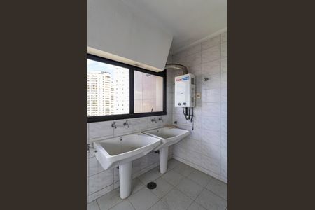 Apartamento para alugar com 676m², 4 quartos e 4 vagas Apartamento para alugar com 676m², 4 quartos e 4 vagasÁrea de Serviço