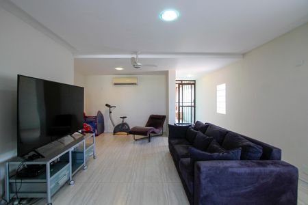 Apartamento à venda com 360m², 4 quartos e 2 vagasSala de TV
