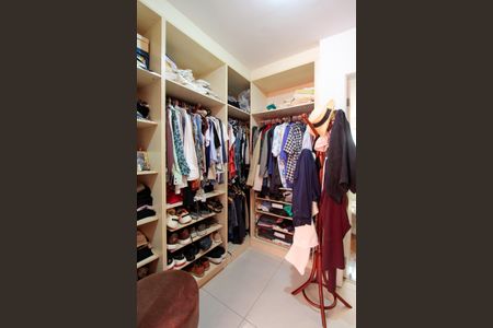 Apartamento à venda com 360m², 4 quartos e 2 vagasCloset Suíte