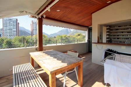 Apartamento à venda com 360m², 4 quartos e 2 vagasÁrea comum