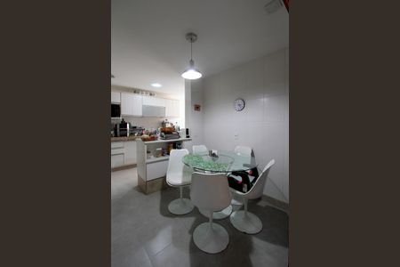 Apartamento à venda com 360m², 4 quartos e 2 vagasCozinha