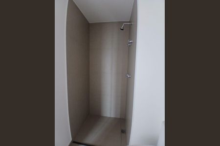 Banheiro de kitnet/studio à venda com 1 quarto, 24m² em Vila Olímpia, São Paulo
