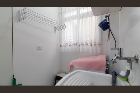 Apartamento à venda com 45m², 2 quartos e sem vaga Apartamento à venda com 45m², 2 quartos e sem vagaCozinha e Área de Serviço