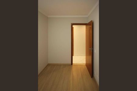 Apartamento para alugar com 64m², 3 quartos e sem vagaQuarto 1