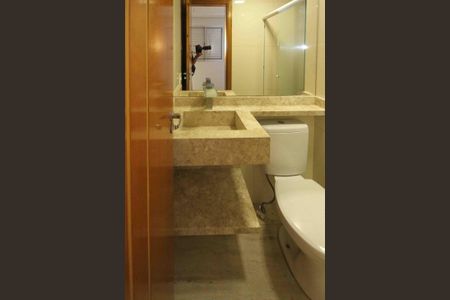 Apartamento para alugar com 64m², 3 quartos e sem vagaBanheiro da Suíte