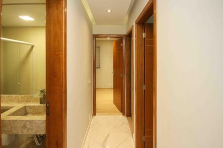 Apartamento para alugar com 64m², 3 quartos e sem vagaCorredor