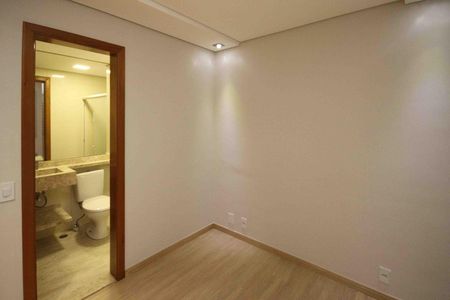 Apartamento para alugar com 64m², 3 quartos e sem vagaSuíte