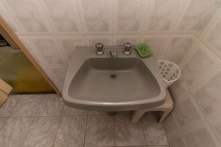 Casa de condomínio à venda com 125m², 2 quartos e 2 vagasBanheiro 1