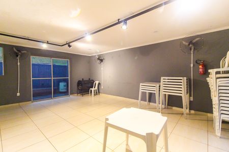 Apartamento para alugar com 39m², 2 quartos e 1 vagaÁrea Comum - Salão de Festas