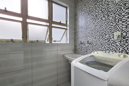 Apartamento à venda com 68m², 3 quartos e 1 vagaÁrea de Serviço