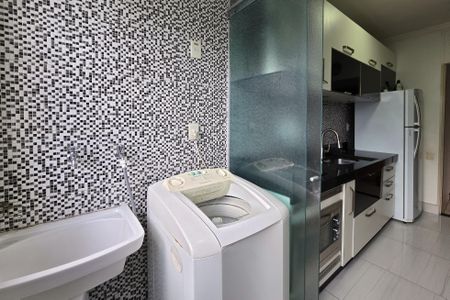 Apartamento à venda com 68m², 3 quartos e 1 vagaÁrea de Serviço