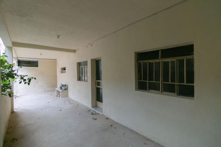 Casa para alugar com 120m², 3 quartos e sem vagaVaranda