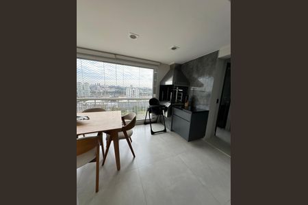 Apartamento à venda com 76m², 2 quartos e 2 vagasVaranda