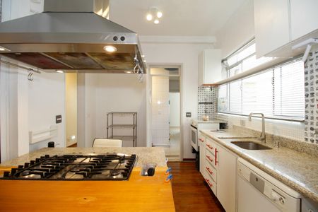 Apartamento para alugar com 158m², 3 quartos e 2 vagasCozinha