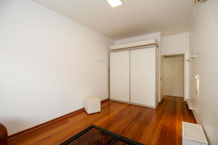 Apartamento para alugar com 158m², 3 quartos e 2 vagasSuíte