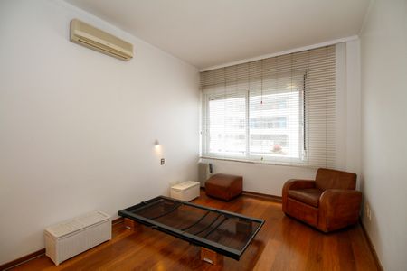 Apartamento para alugar com 158m², 3 quartos e 2 vagasSuíte