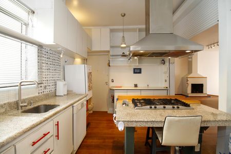 Apartamento para alugar com 158m², 3 quartos e 2 vagasCozinha