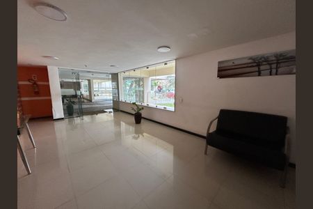 Apartamento à venda com 65m², 2 quartos e 1 vagaHall de entrada