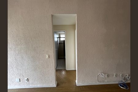 Apartamento à venda com 65m², 2 quartos e 1 vagaCorredor