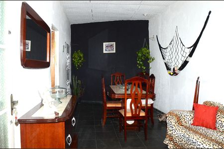 Casa para alugar com 75m², 3 quartos e 1 vagaSala