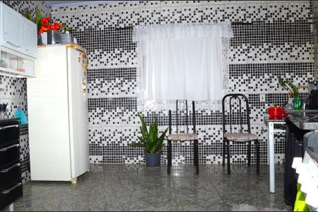 Casa para alugar com 75m², 3 quartos e 1 vagaCozinha