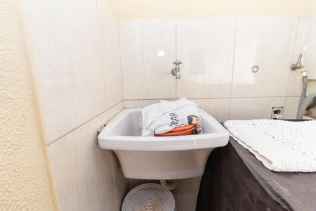 Casa à venda com 110m², 2 quartos e 1 vagaÁrea de Serviço