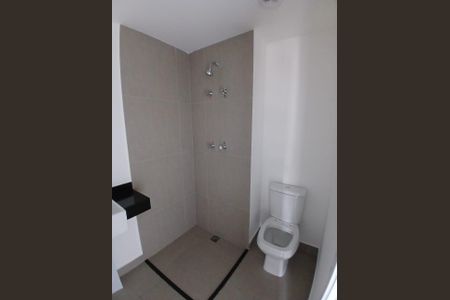 Banheiro de kitnet/studio à venda com 1 quarto, 17m² em Santo Amaro, São Paulo