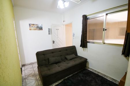 Sala de apartamento para alugar com 1 quarto, 52m² em Vila Tupi, Praia Grande