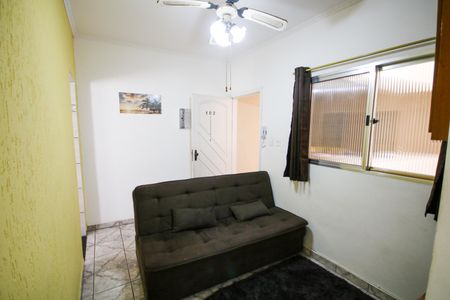 Sala de apartamento para alugar com 1 quarto, 52m² em Vila Tupi, Praia Grande