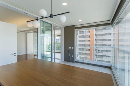 Apartamento à venda com 153m², 3 quartos e 3 vagas Apartamento à venda com 153m², 3 quartos e 3 vagasVaranda da Sala