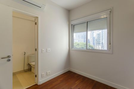 Apartamento à venda com 153m², 3 quartos e 3 vagas Apartamento à venda com 153m², 3 quartos e 3 vagasSuíte 1
