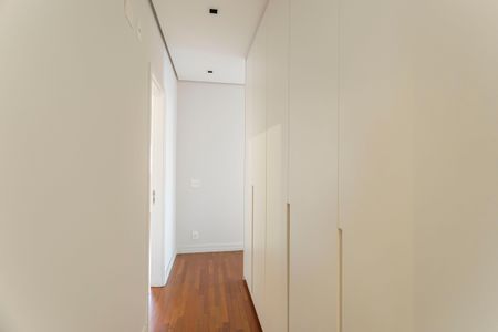 Apartamento à venda com 153m², 3 quartos e 3 vagas Apartamento à venda com 153m², 3 quartos e 3 vagasCorredor