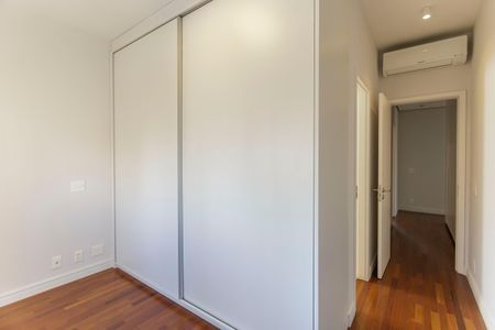 Apartamento à venda com 153m², 3 quartos e 3 vagas Apartamento à venda com 153m², 3 quartos e 3 vagasSuíte 3